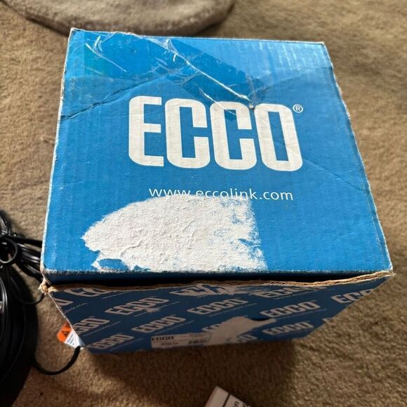 Ecco Amber Strobe Beacon Model 6570A-VM Vacuum Magnet *Nice* - Picture 6 of 7